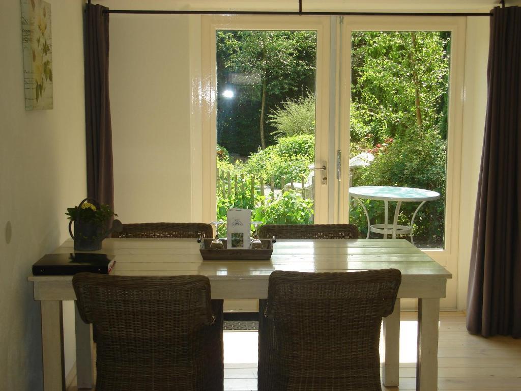 Roing B&B Hijken Bilik gambar
